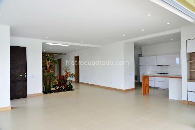 Casa de 3 alcobas en venta en Cerritos, Pereira, 303 m² · foto 7 de 15