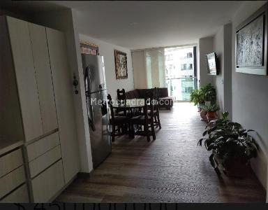 Apartamento en venta en Pinares, Pereira · foto 2 de 10