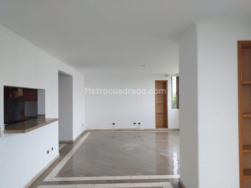 Piso – Pereira, Pinares de San Martín - Más