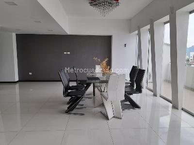 Apartamento en venta en Pinares, Pereira · foto 3 de 19