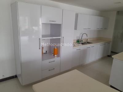 Apartamento en venta en Pinares, Pereira · foto 8 de 19
