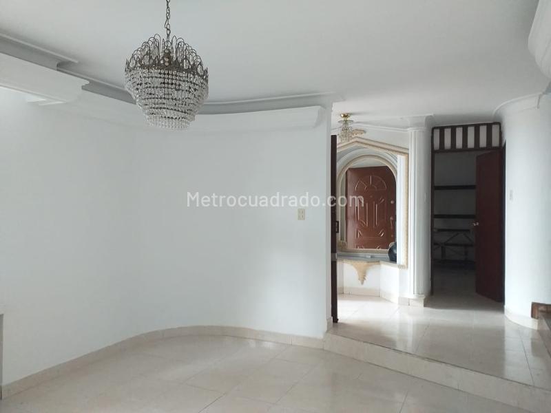 Casa en Arriendo, CIRCUNVALAR, Pereira