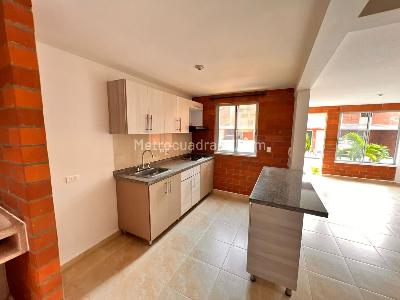 Casa en venta en Galicia, Pereira · foto 3 de 20