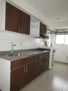 Apartamento en venta en Los Corales, Pereira · foto 3 de 15