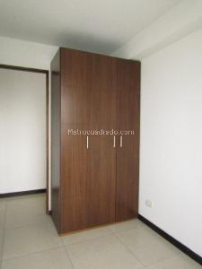 Apartamento en venta en Los Corales, Pereira · foto 8 de 15