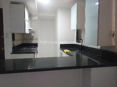 Apartamento en venta en Pinares, Pereira · foto 3 de 17