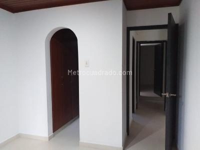 Apartamento en venta en Pinares, Pereira · foto 10 de 17