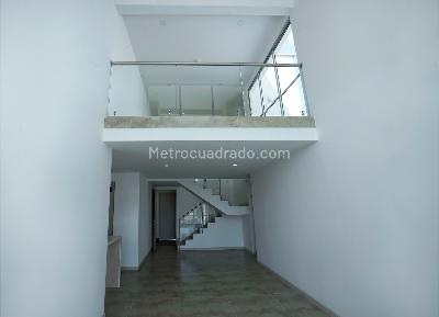 Apartamento en venta en Pinares, Pereira · foto 4 de 12