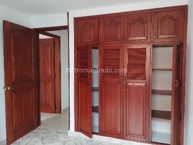 Apartamento en venta en Los Alpes, Pereira · foto 9 de 14