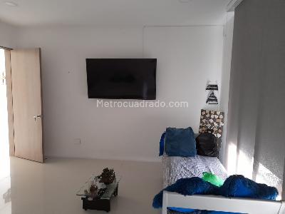 Casa de 5 alcobas en venta en Cerritos, Pereira, 530 m² · foto 5 de 12