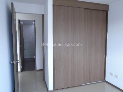 Apartamento en venta en Pereira, Pereira · foto 8 de 12