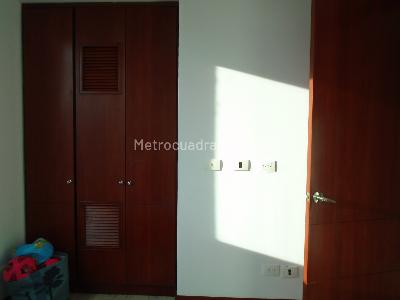 Apartamento de 2 alcobas en venta en Pinares, Pereira, 116 m² · foto 17 de 18