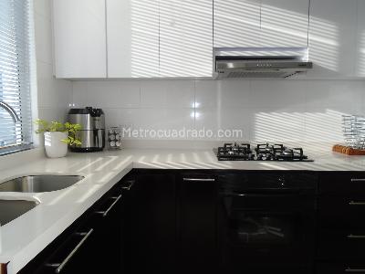 Apartamento de 2 alcobas en venta en Pinares, Pereira, 116 m² · foto 7 de 18