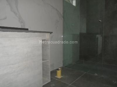 Apartamento en venta en Pinares, Pereira · foto 9 de 18