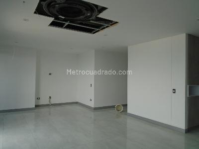 Apartamento en venta en Pinares, Pereira · foto 4 de 18