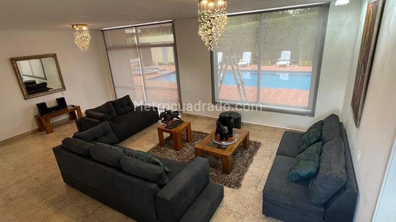 Casa – Pereira - Más