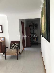 Apartamento en venta en Pinares, Pereira · foto 3 de 12