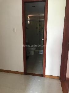 Apartamento en venta en Pinares, Pereira · foto 9 de 12
