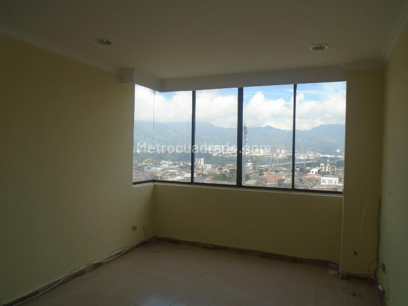 Apartamento en Arriendo, CIRCUNVALAR, Pereira