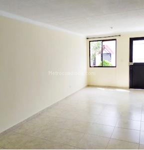 Casa en venta en Homecenter, Pereira · foto 2 de 13