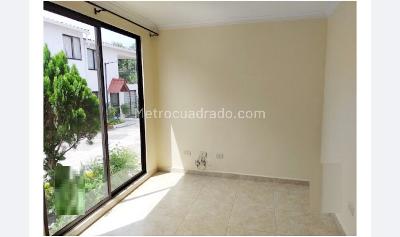 Casa en venta en Homecenter, Pereira · foto 5 de 13