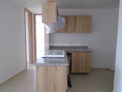 Apartamento de 3 alcobas en venta en Pinares, Pereira, 80 m² · foto 3 de 13