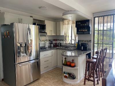 Casa en venta en Condina, Pereira · foto 3 de 17