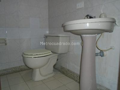 Apartamento en venta en Los Alpes, Pereira · foto 6 de 15