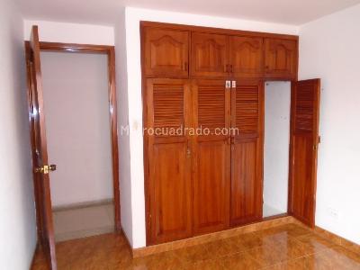 Apartamento en venta en Los Alpes, Pereira · foto 8 de 15