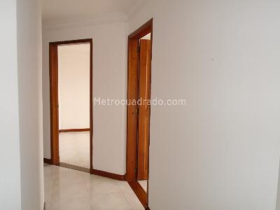 Apartamento en venta en Pinares, Pereira · foto 10 de 17