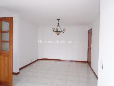 Apartamento en venta en Pinares, Pereira · foto 3 de 17