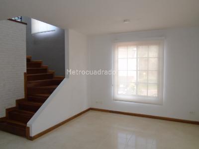 Casa en venta en Alamos, Pereira · foto 2 de 20