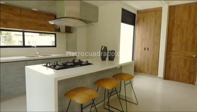 Casa de 3 alcobas en venta en Cerritos, Pereira, 266 m² · foto 5 de 8