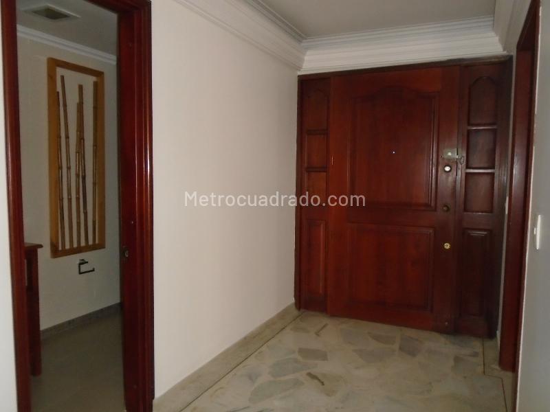 Apartment in Pereira - Más