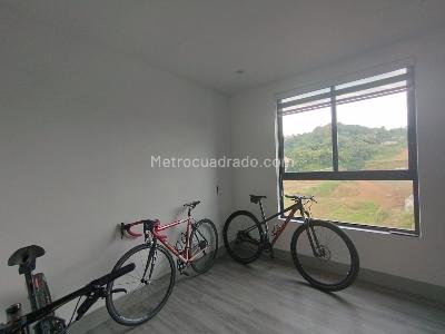 Apartamento en venta en Pinares Alto, Pereira · foto 15 de 20