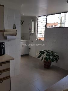 Apartamento en venta en Pinares, Pereira · foto 8 de 19
