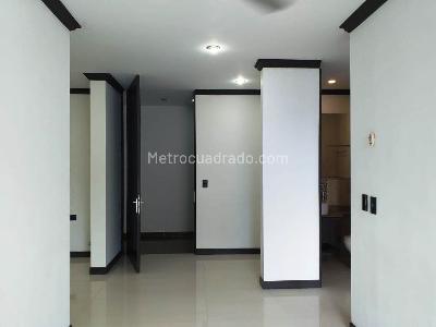 Apartaestudio en venta en Pinares, Pereira, 47 m² · foto 3 de 10