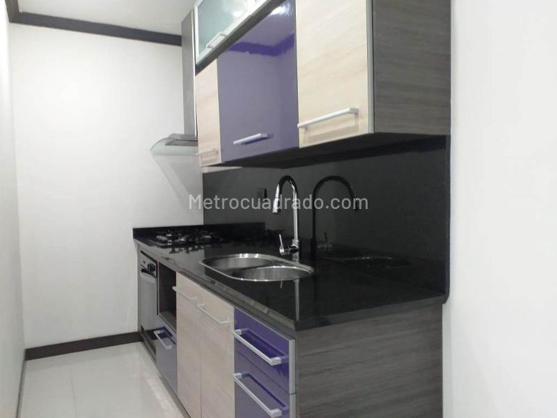 Image 2808-M4138905_3