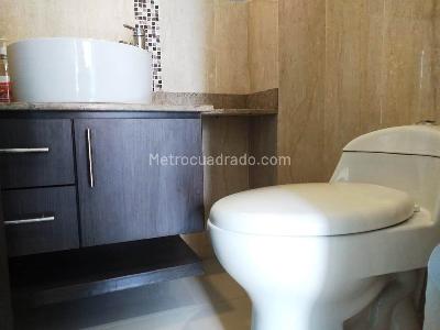 Apartaestudio en venta en Pinares, Pereira, 47 m² · foto 5 de 10