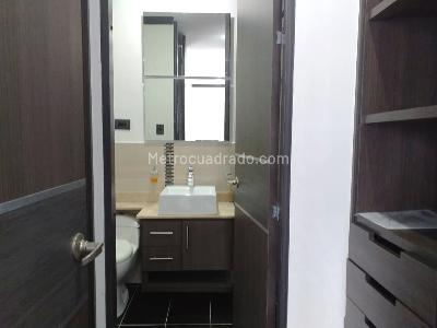Apartaestudio en venta en Pinares, Pereira, 47 m² · foto 7 de 10