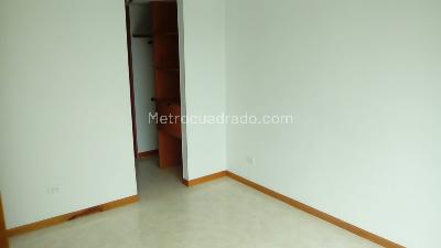 Apartamento en venta en Alamos, Pereira · foto 6 de 11