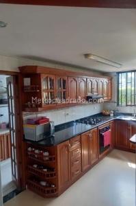 Casa en venta en Alamos, Pereira · foto 3 de 16