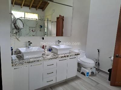 Casa de 5 alcobas en venta en El Tigre, Pereira, 340 m² · foto 12 de 20