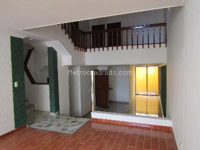 Casa en Arriendo, CIRCUNVALAR, Pereira