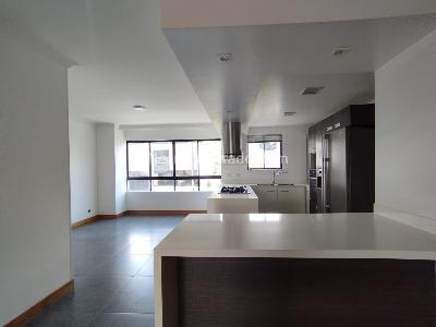 Apartamento de 3 alcobas en venta en Pinares, Pereira, 182 m² · foto 3 de 18