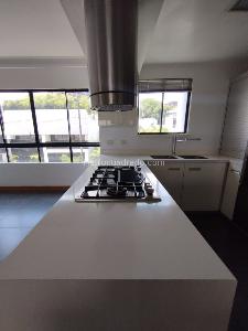Apartamento de 3 alcobas en venta en Pinares, Pereira, 182 m² · foto 6 de 18