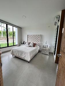 Casa de 3 alcobas en venta en Cerritos, Pereira, 263 m² · foto 12 de 15