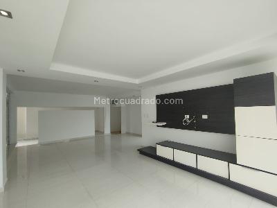 Casa de 4 alcobas en venta en Alamos, Pereira, 370 m² · foto 3 de 20