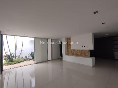 Casa de 4 alcobas en venta en Alamos, Pereira, 370 m² · foto 7 de 20