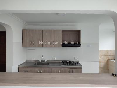 Apartamento en venta en Av 30 De Agosto, Pereira · foto 5 de 17